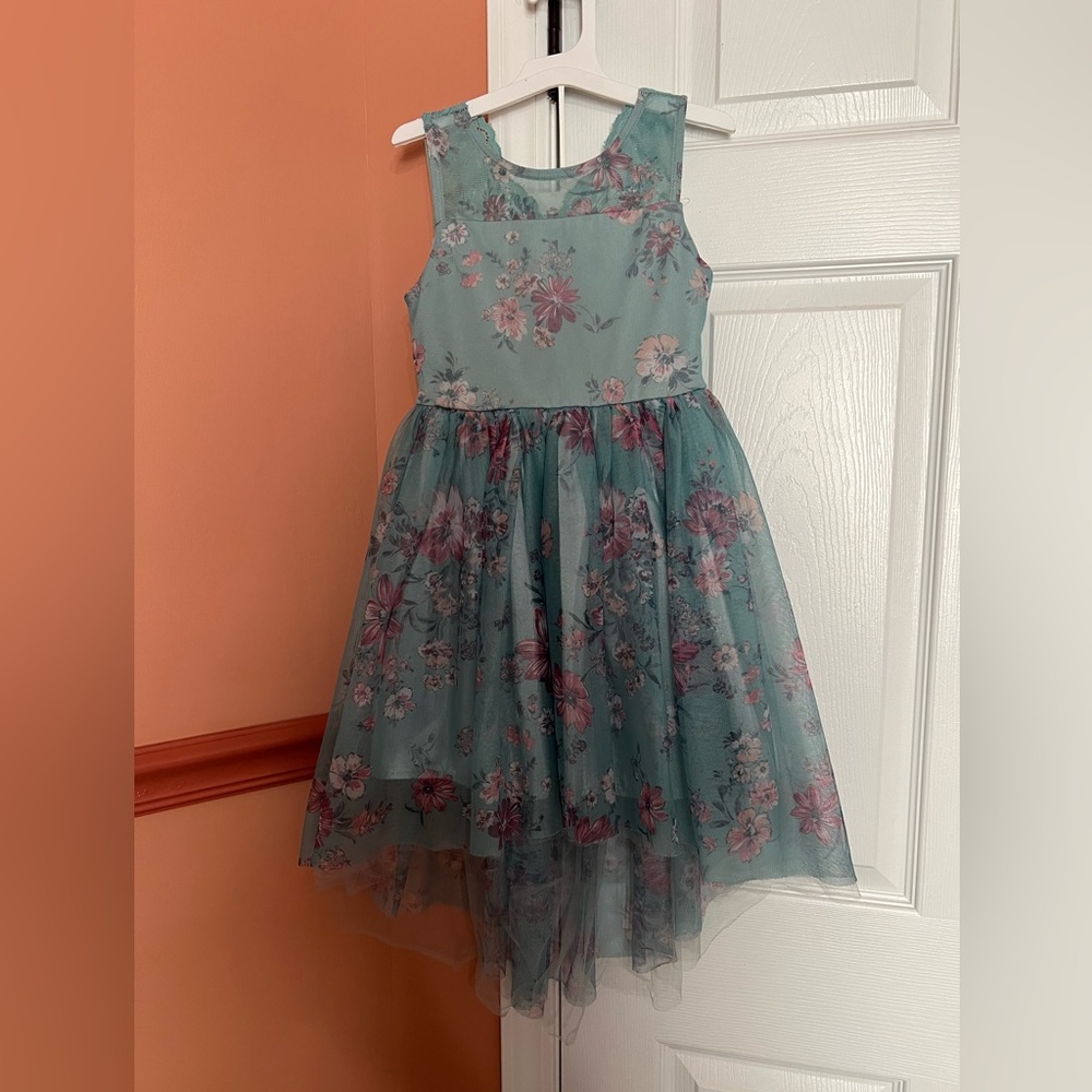 Girls hi-lo dress; size 6x